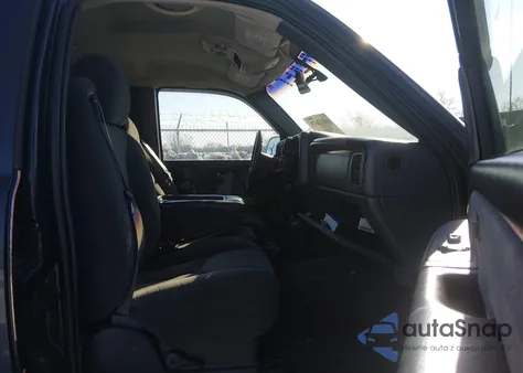 2003 Chevrolet Silverado 1500Hd Ls z USA, uszkodzony, nr VIN 1GCGC13UX3F164870